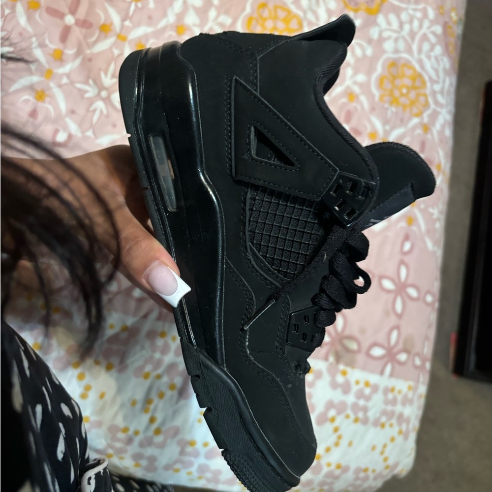 Jordan Black Sneakers